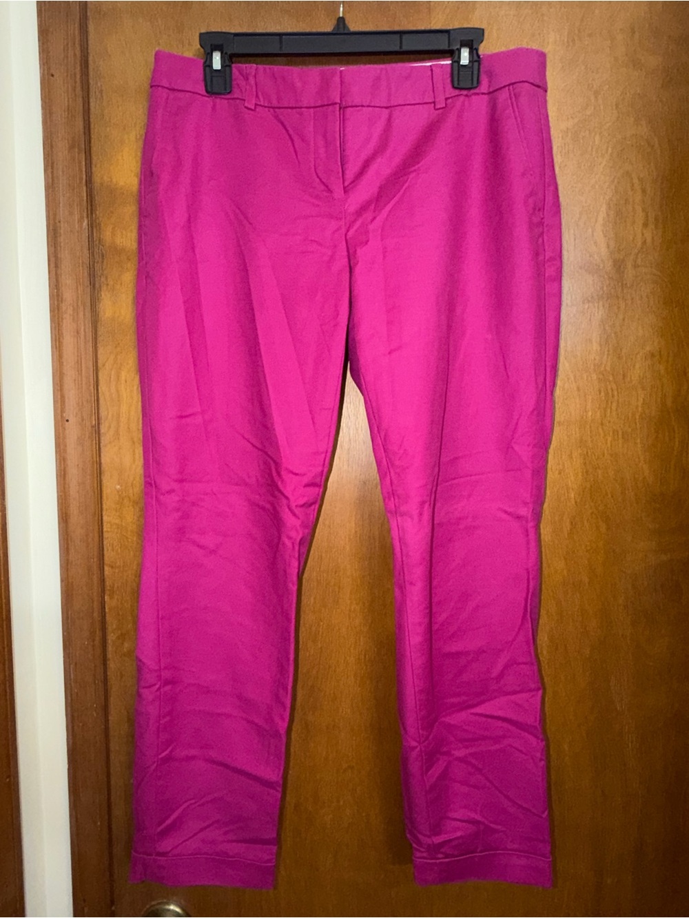Women’s Straight-Leg Dress Pants in Fuchsia